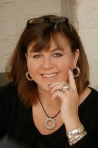 Jo Thomas's picture